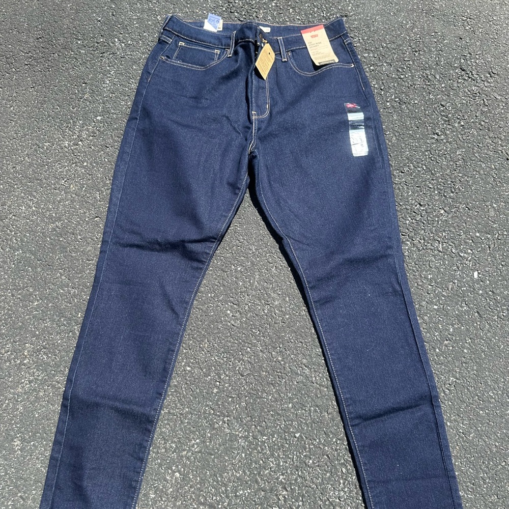 Levi’s 721 high rise skinny 33x30